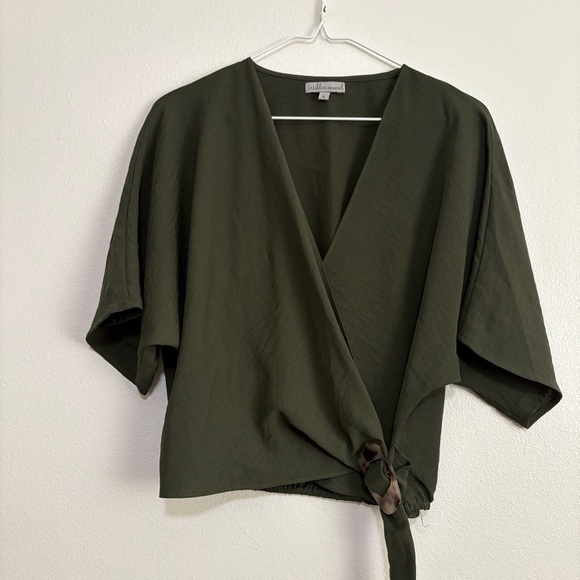 Wishlist Boutique Dark Green Wrap Blouse Loose Sleeves Size Small Loose Fit - Picture 3 of 9